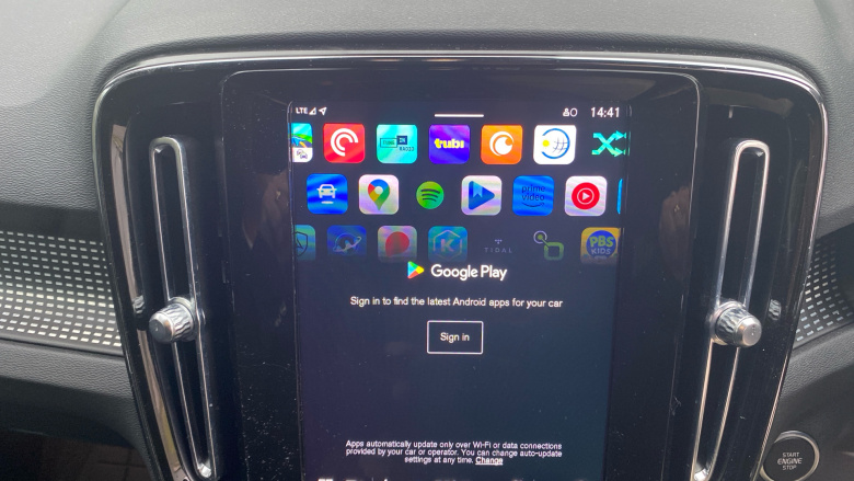 Volvo XC40 2.0 B3P Plus Dark 5dr Auto Petrol Estate